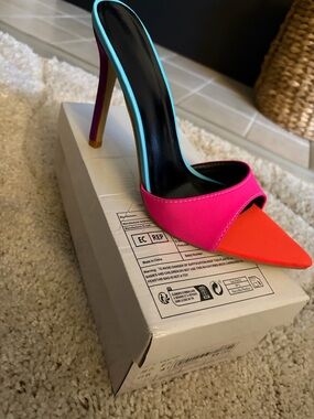 SHEIN Pink & Orange Pointed Stiletto Slide